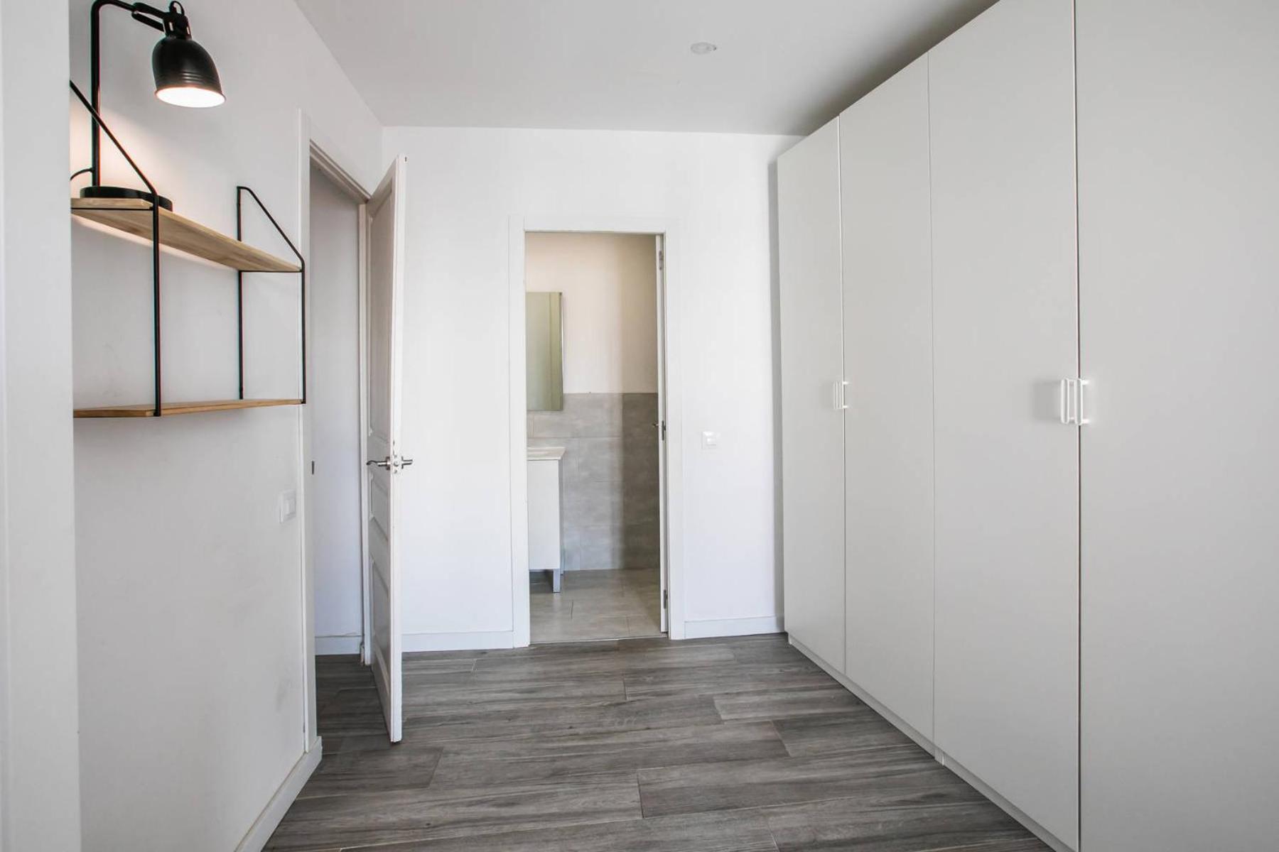 31ara1092- Newly Refurbished 2br Flat In The Gothi